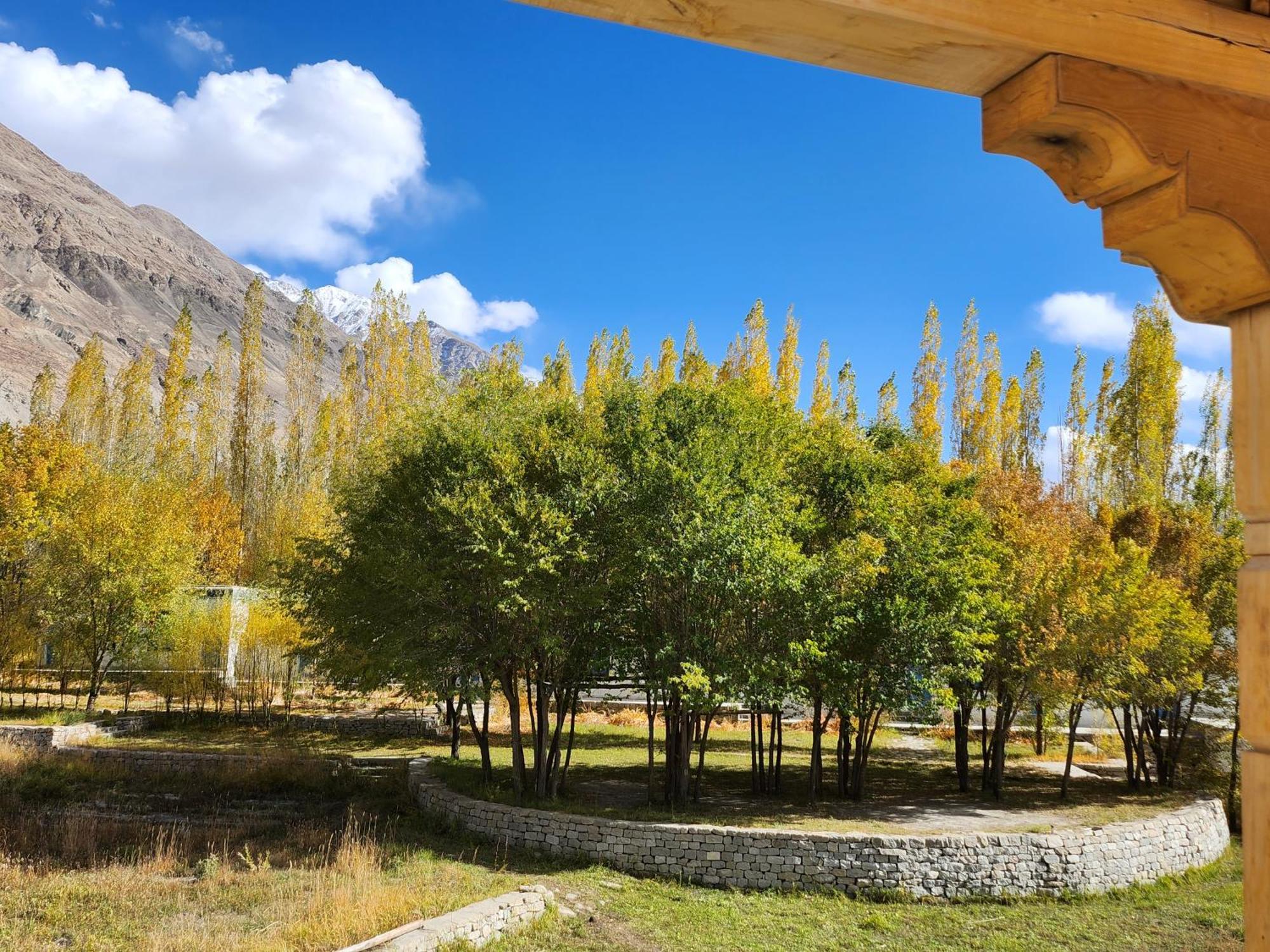 Lharimo Hotel Leh - Ladakh Экстерьер фото